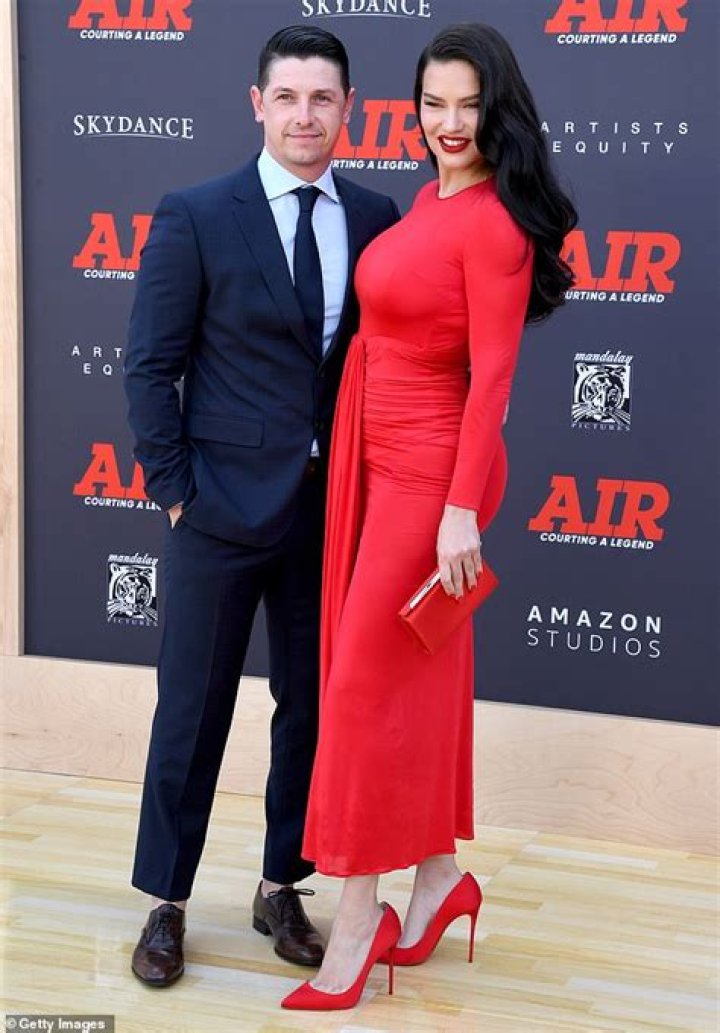 Adriana Valcárcel’s Girlfriend: Who is Adriana Valcárcel Dating?