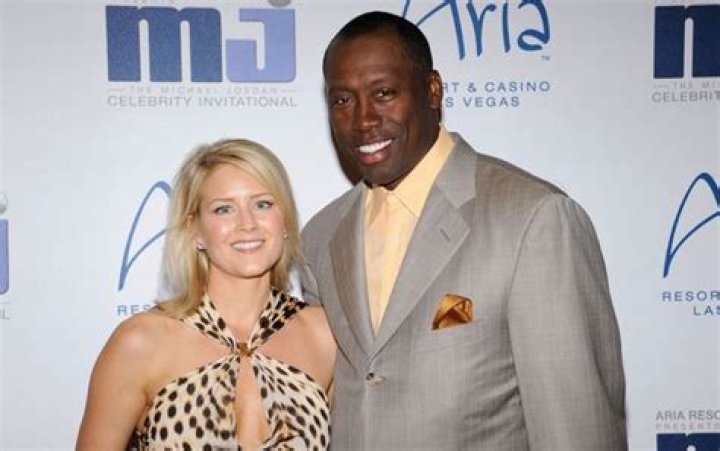 Al Joyner’s Wife: Who is Al Joyner Dating?