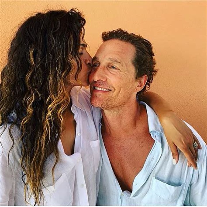 Alcione Alves’s Boyfriend: Who is Alcione Alves Dating?