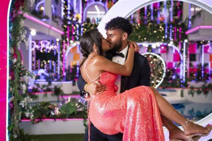Amaya Valdemoro’s Boyfriend: Who is Amaya Valdemoro Dating?