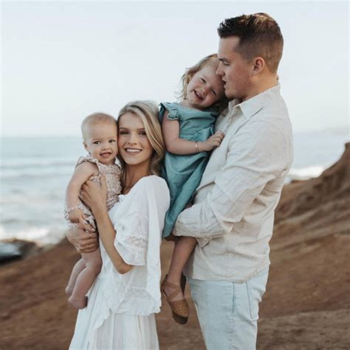 Andy Bates’s Wife: Who is Andy Bates Dating?