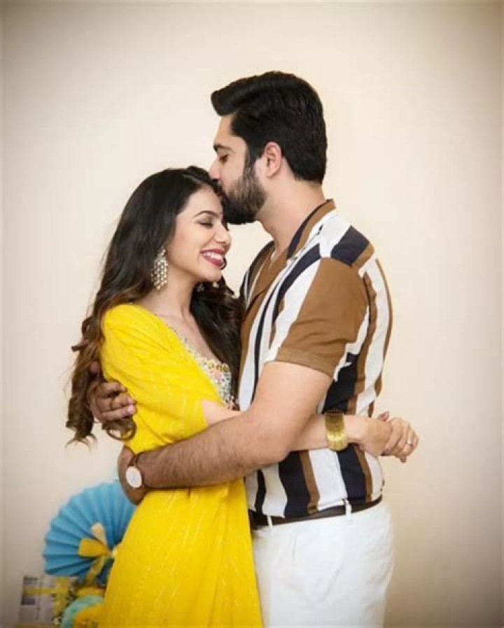 Anita Purswani’s Boyfriend: Who is Anita Purswani Dating?
