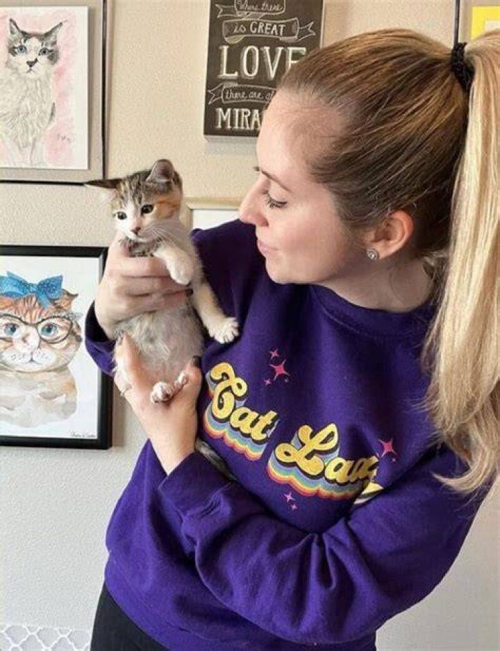 Ashley Morrison Youngest old cat lady’s Boyfriend: Who is Ashley Morrison Youngest old cat lady Dating?