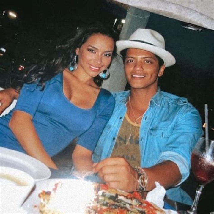 Bruno Chateaubriand’s Girlfriend: Who is Bruno Chateaubriand Dating?