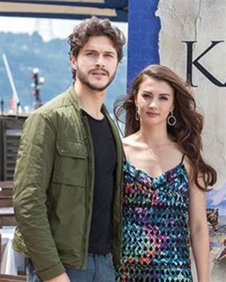 Burcu Eminoglu’s Boyfriend: Who is Burcu Eminoglu Dating?