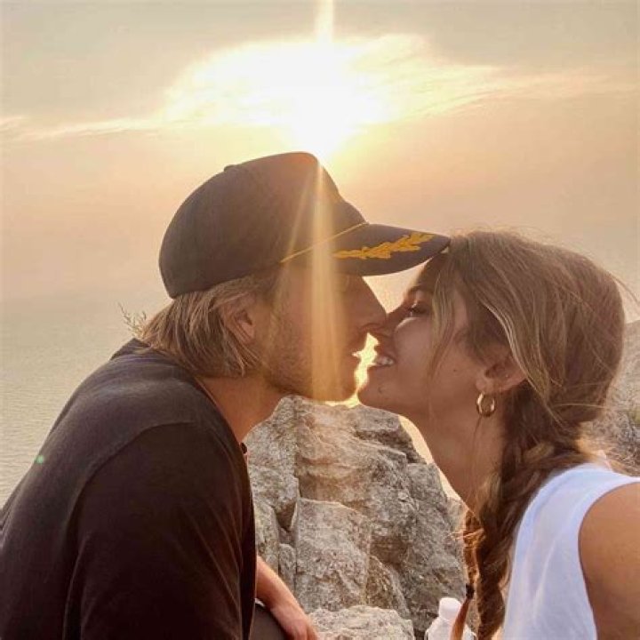 Chloe Powell’s Boyfriend: Who is Chloe Powell Dating?
