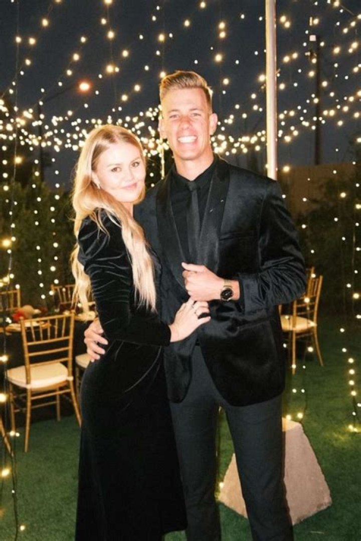 Dallin Lambert’s Girlfriend: Who is Dallin Lambert Dating?