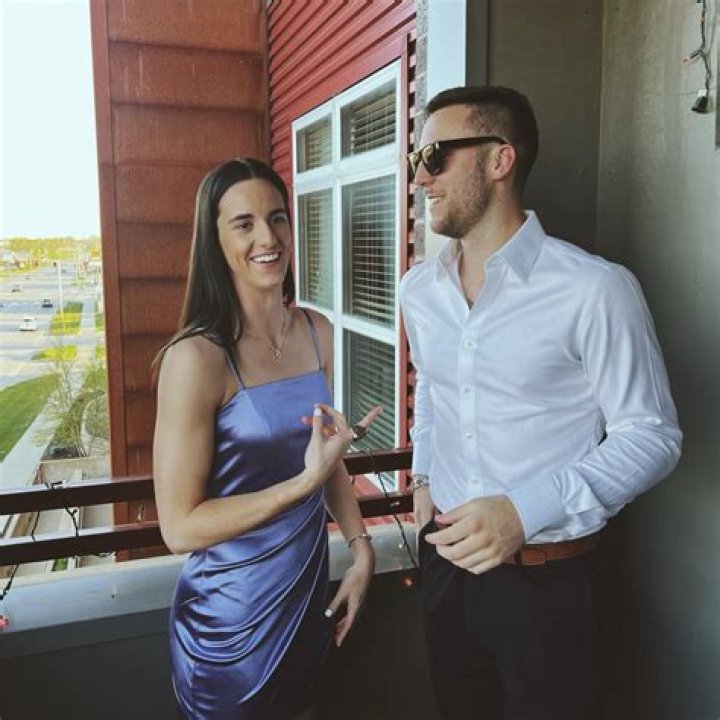 Estefi Berardi’s Boyfriend: Who is Estefi Berardi Dating?
