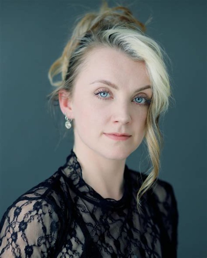 Evanna Lynch’s Boyfriend: Who is Evanna Lynch Dating?