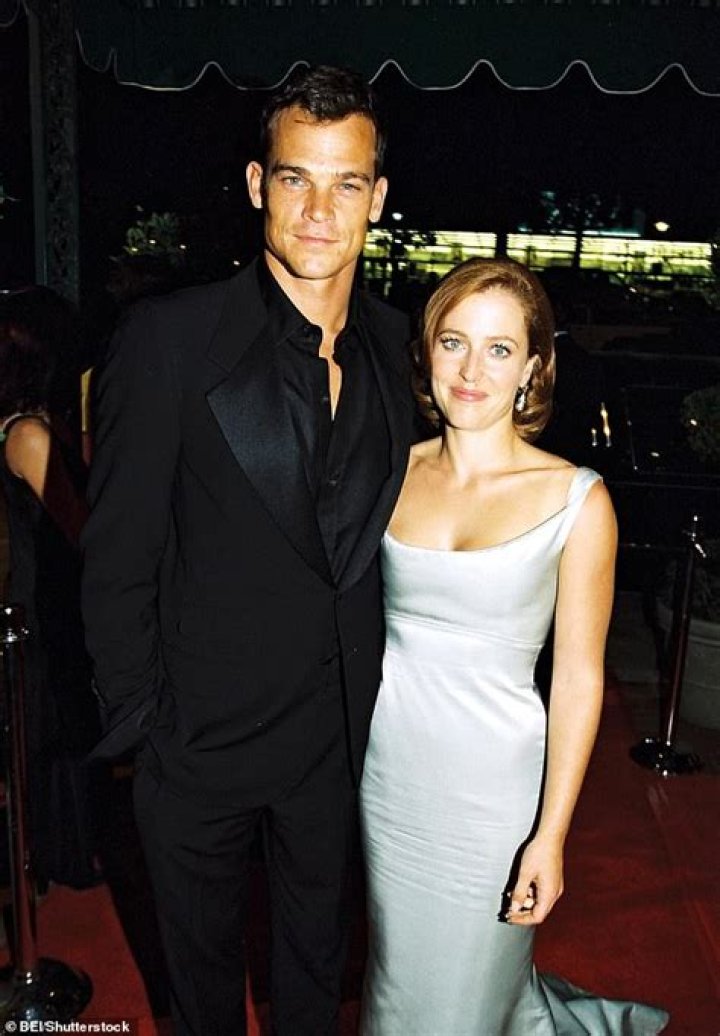 Gillian Anderson’s Boyfriend: Who is Gillian Anderson Dating?