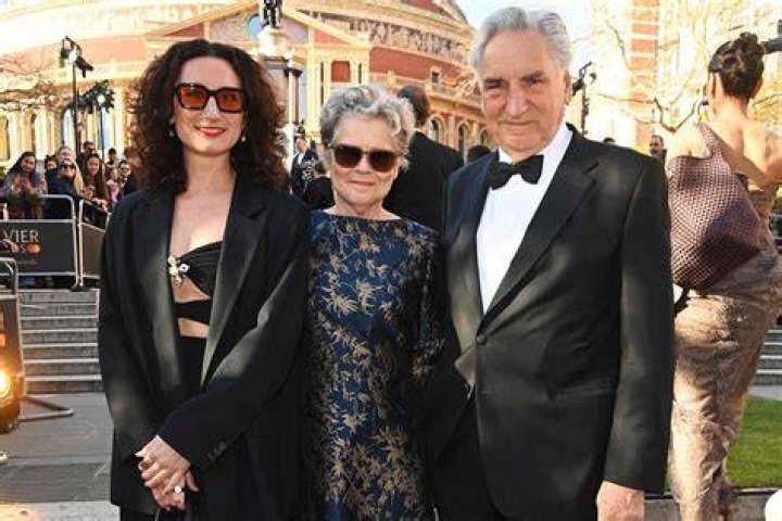 Imelda Staunton’s Husband: Who is Imelda Staunton Dating?