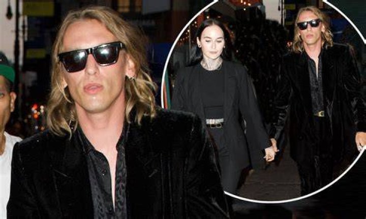 Jamie Scott’s Girlfriend: Who is Jamie Scott Dating?