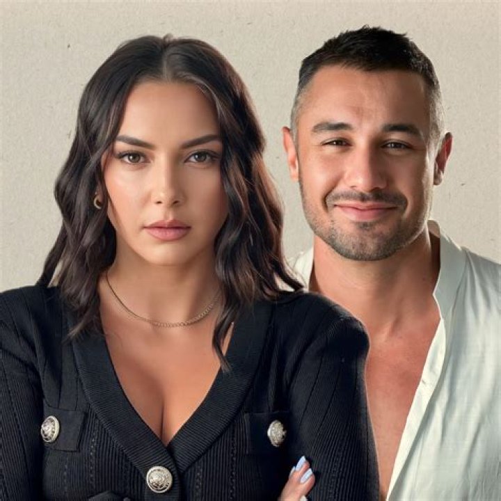 Javier Ortega Smith’s Girlfriend: Who is Javier Ortega Smith Dating?