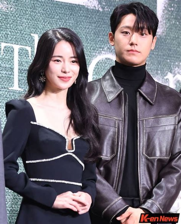 Ji Hyun-woo’s Girlfriend: Who is Ji Hyun-woo Dating?