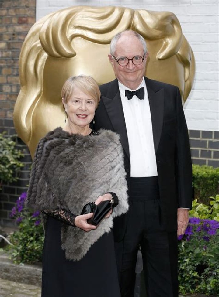 Jim Broadbent’s Wife: Who is Jim Broadbent Dating?