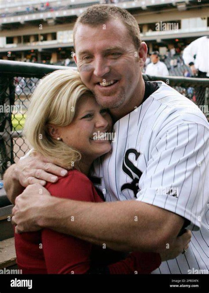 Jim Thome’s Wife: Who is Jim Thome Dating?