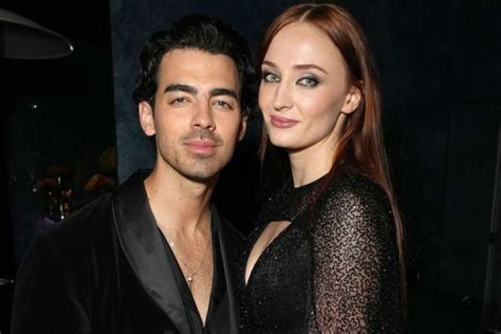 Joe Penna’s Girlfriend: Who is Joe Penna Dating?