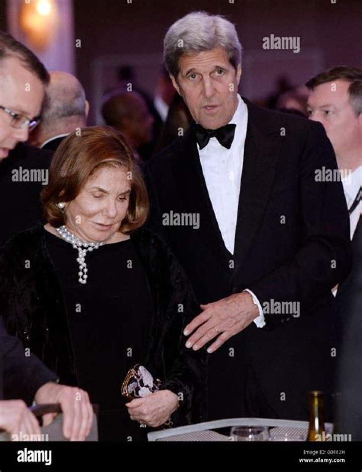 John Kerry’s Wife: Who is John Kerry Dating?