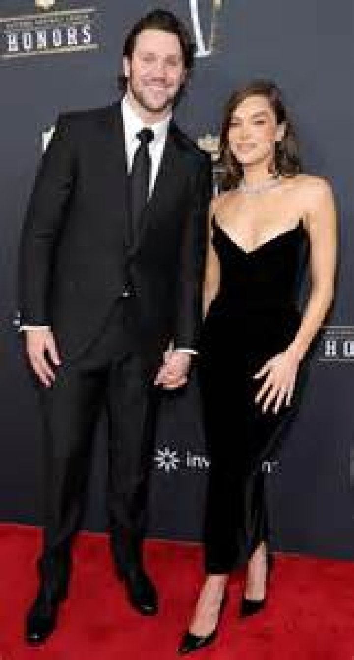 Josh Shepherd’s Girlfriend: Who is Josh Shepherd Dating?