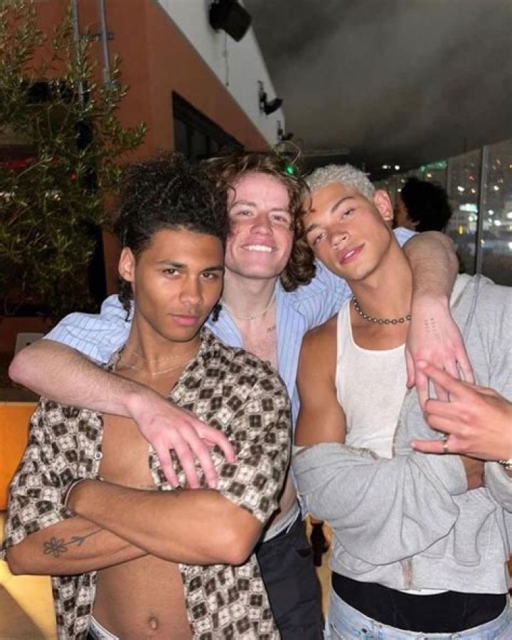 Kahlil Beth’s Girlfriend: Who is Kahlil Beth Dating?