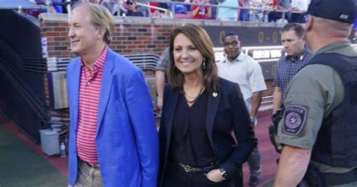 Ken Olin’s Wife: Who is Ken Olin Dating?
