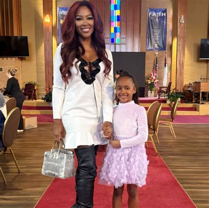 Kenya Moore’s Estranged Husb & Demands Contempt of Court Finding After Daughter Witnessed RHOA Fight