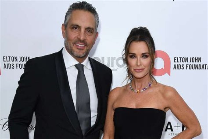 Kyle Richards Addresses Rumors About Her Relationship Status & Separation from Mauricio Umansky