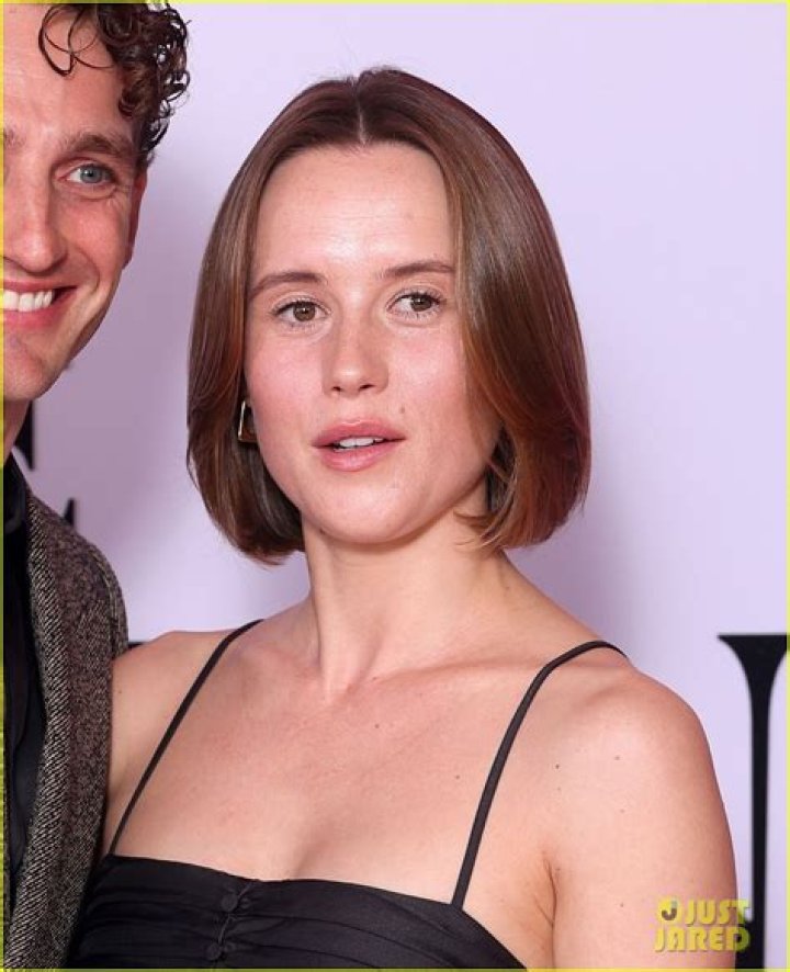 Laurie Legault’s Boyfriend: Who is Laurie Legault Dating?