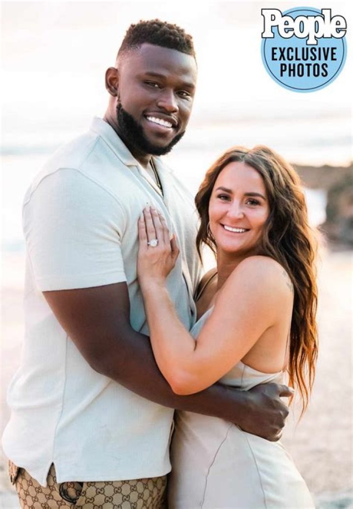 Leah Fletcher’s Boyfriend: Who is Leah Fletcher Dating?