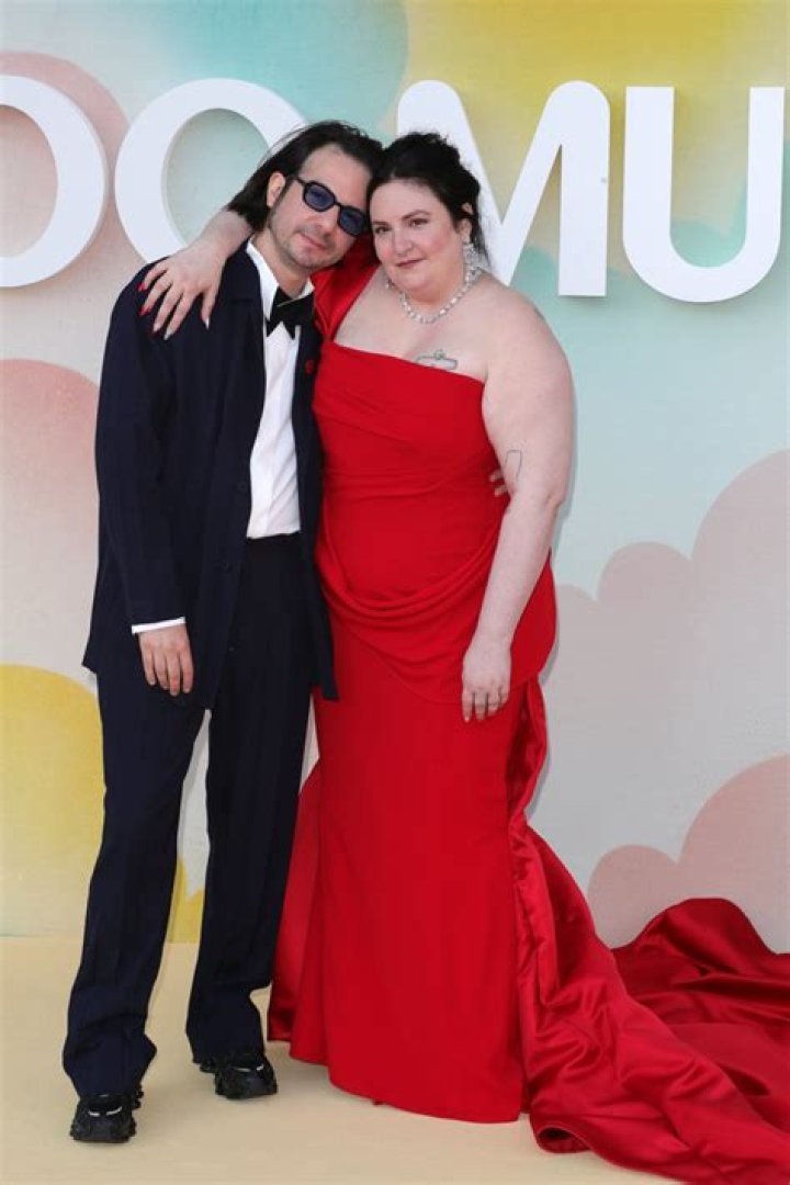 Leana Za­oui’s Boyfriend: Who is Leana Za­oui Dating?