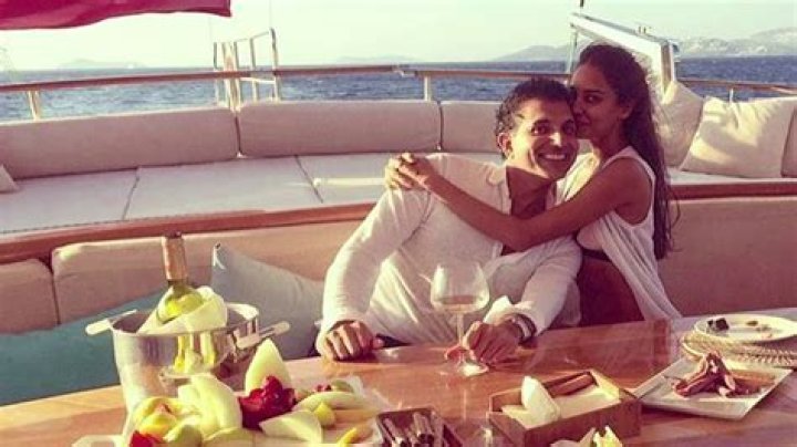 Lisa Haydon’s Husband: Who is Lisa Haydon Dating?