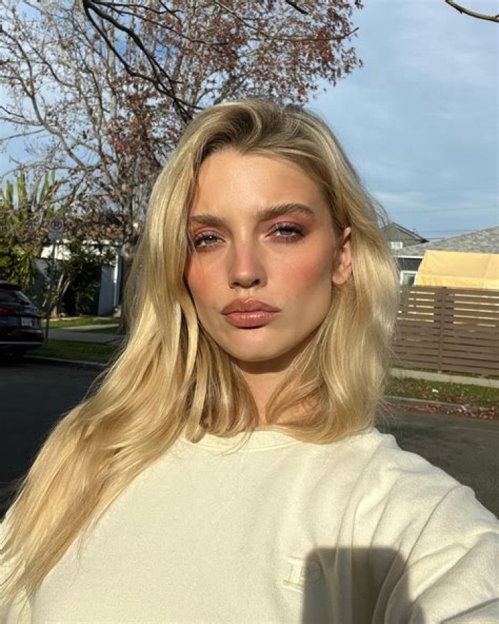 Marie-Laure Tomas’s Boyfriend: Who is Marie-Laure Tomas Dating?