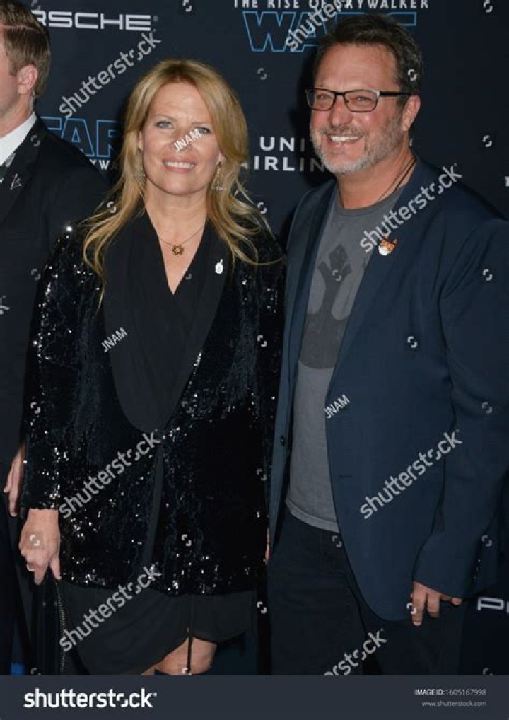 Mary Elizabeth McGlynn’s Husband: Who is Mary Elizabeth McGlynn Dating?