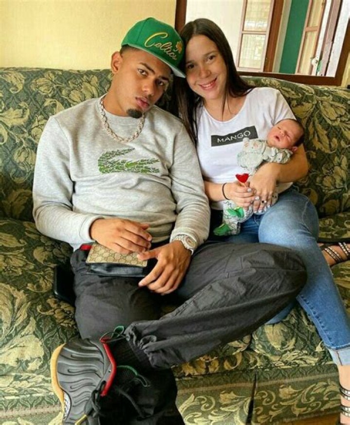 Myke Towers’s Girlfriend: Who is Myke Towers Dating?
