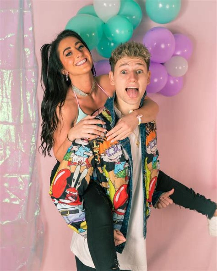 NekrooPlay’s Girlfriend: Who is NekrooPlay Dating?