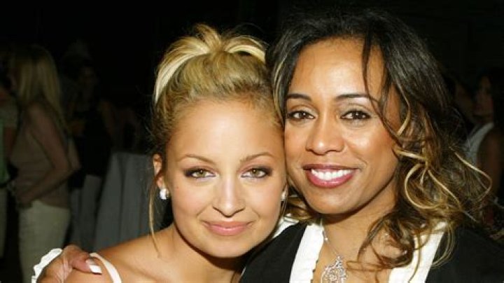 Nicole Dutra’s Girlfriend: Who is Nicole Dutra Dating?