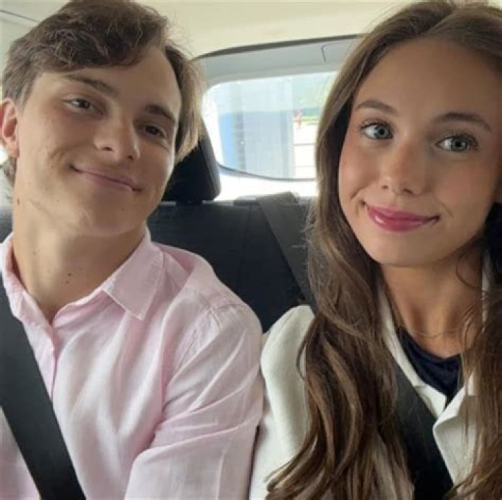 Noah Hugbox’s Girlfriend: Who is Noah Hugbox Dating?