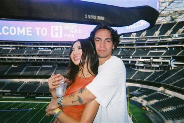 Olek 913’s Girlfriend: Who is Olek 913 Dating?