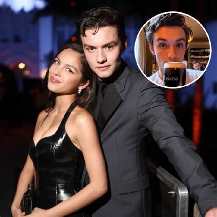 Olivia Zadkovi?’s Boyfriend: Who is Olivia Zadkovi? Dating?