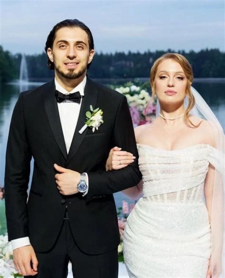 Polina Kalmykova’s Boyfriend: Who is Polina Kalmykova Dating?