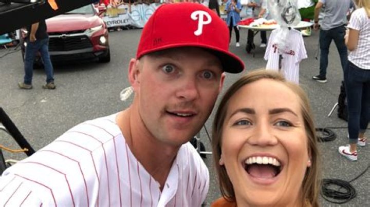 Rhys Webb’s Girlfriend: Who is Rhys Webb Dating?