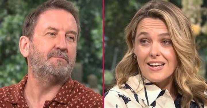 Sally Bretton’s Husband: Who is Sally Bretton Dating?