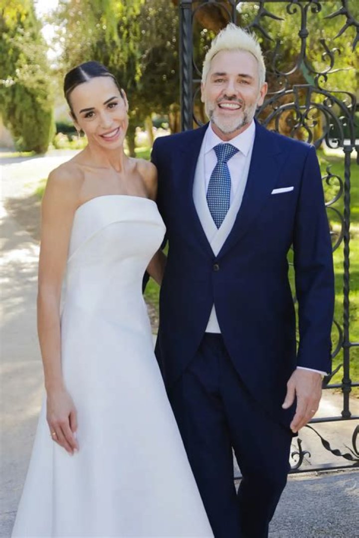 Santiago Cañizares’s Girlfriend: Who is Santiago Cañizares Dating?