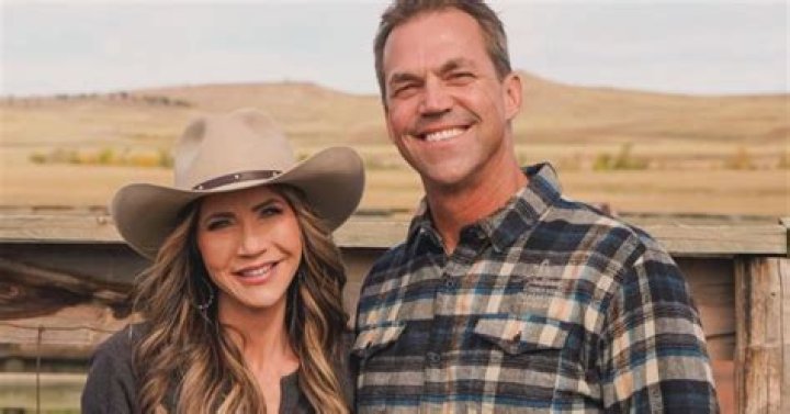 Sarah Stage’s Husband: Who is Sarah Stage Dating?