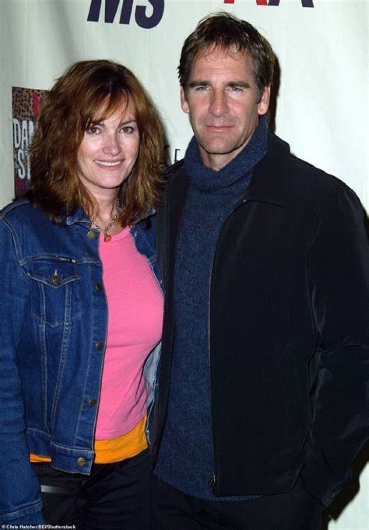 Scott Bakula’s Wife: Who is Scott Bakula Dating?