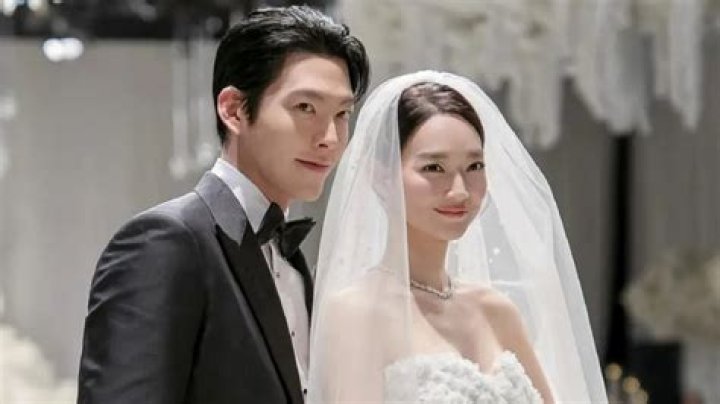 Son Se-bin’s Boyfriend: Who is Son Se-bin Dating?