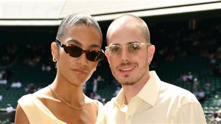 Steve Burns’s Girlfriend: Who is Steve Burns Dating?
