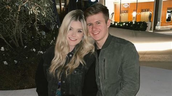 Symfuhny’s Girlfriend: Who is Symfuhny Dating?