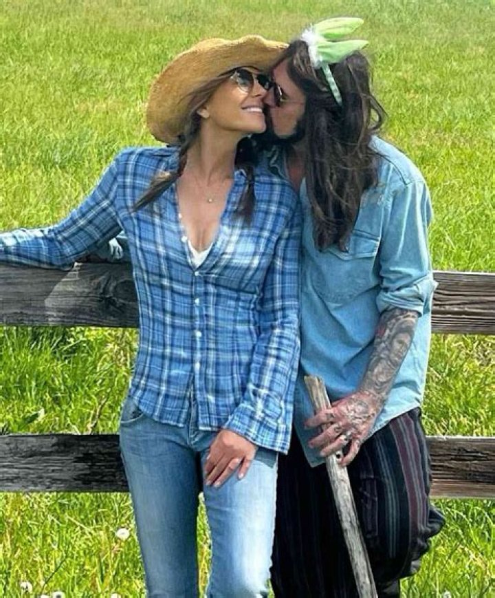 Trace Cyrus’s Girlfriend: Who is Trace Cyrus Dating?