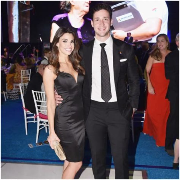 Who is Doctor Mike Dating – Doctor Mike's Girlfriend & Exes